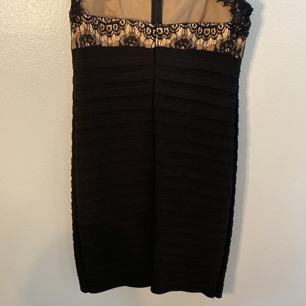 Betsy & Adam black lace mesh textured cocktail dress little black dress size 10 - Picture 8 of 12